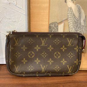 Vintage Louis Vuitton Pouchette